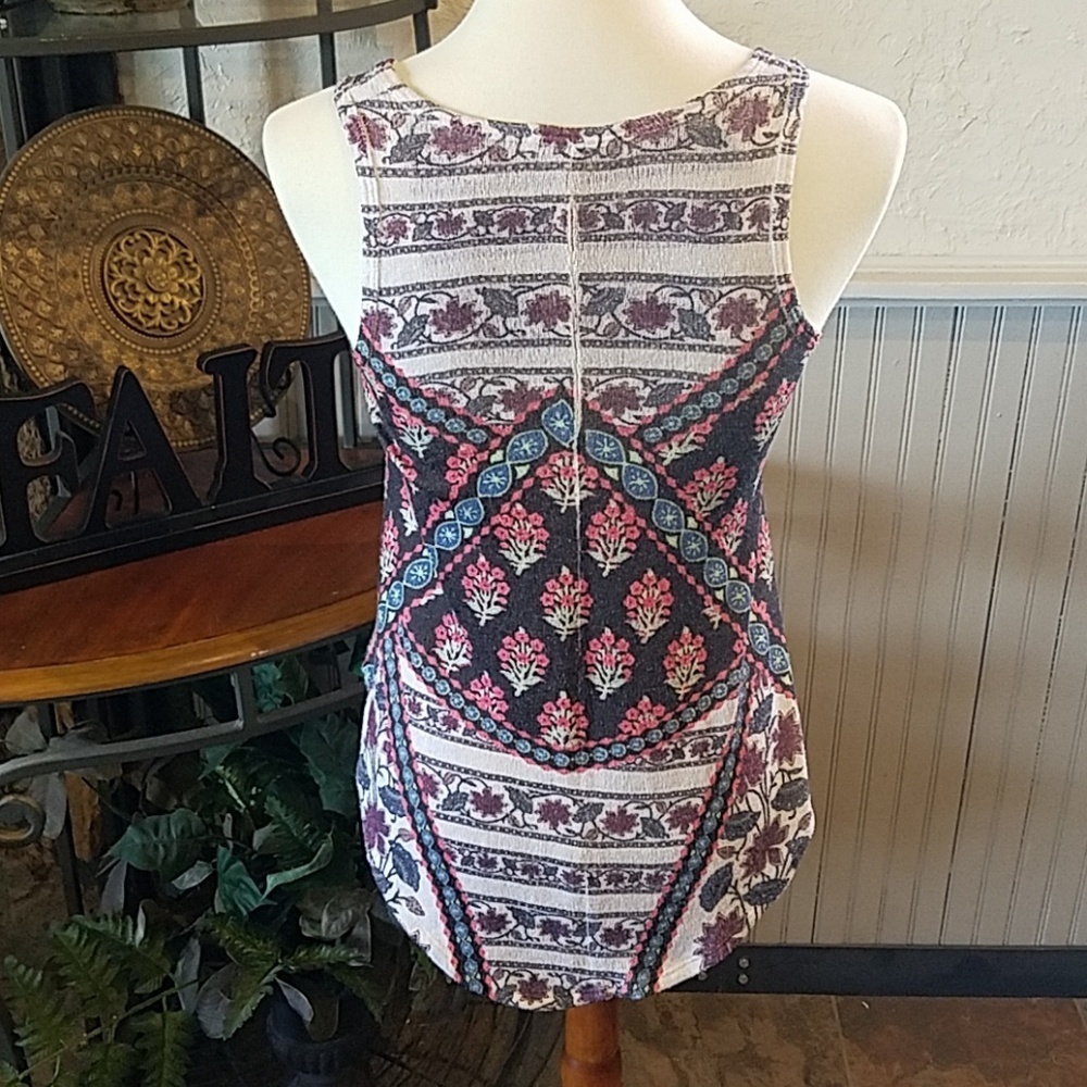 💕Tank Top - Picture 2 of 6